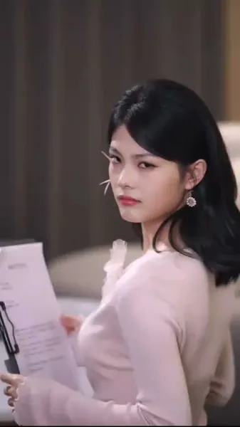 เลขาตัวป่วน กวนใจประธานสุดหล่อ