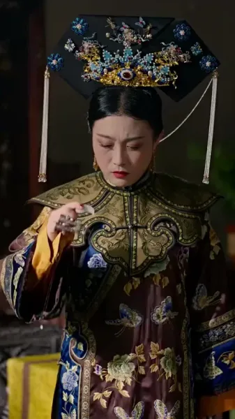 ราชินีปลอม