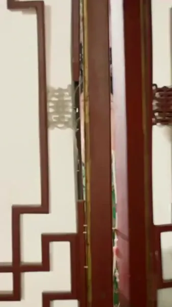 ราชินีปลอม