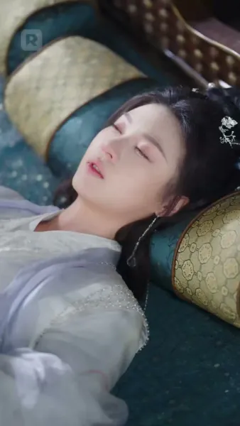 ฝ่าบาท นางไม่เคยหักหลังพระองค์เลย