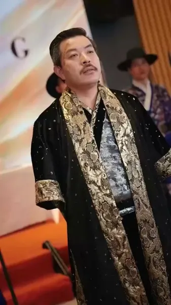 ข้าคือราชามังกร & หมอวิเศษในตำนาน