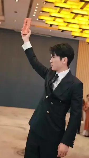 ข้าคือราชามังกร & หมอวิเศษในตำนาน