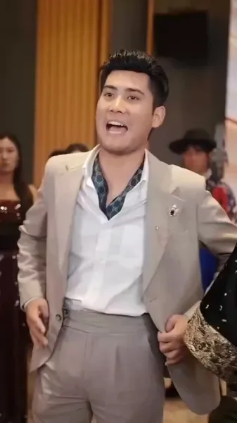 ข้าคือราชามังกร & หมอวิเศษในตำนาน