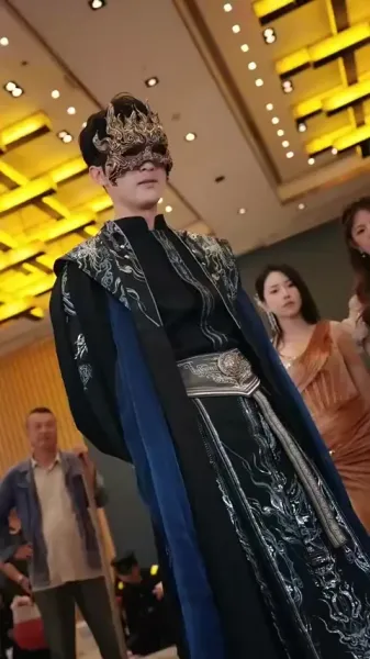 ข้าคือราชามังกร & หมอวิเศษในตำนาน