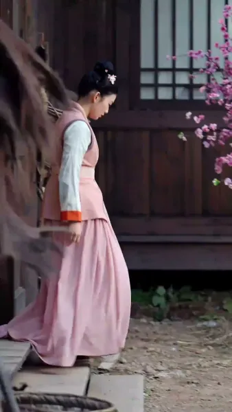 ข้ามเวลามาเป็นหม้ายรัก