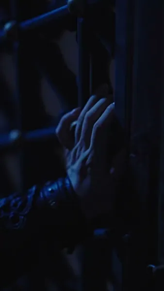 บัลลังก์นี้ข้าขอทวงคืน