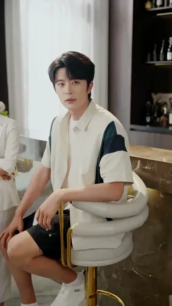 เข้าผิดงานวิวาห์ พลิกชะตารัก