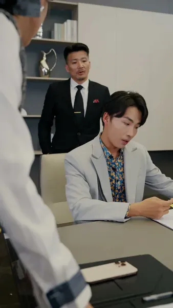 เข้าผิดงานวิวาห์ พลิกชะตารัก