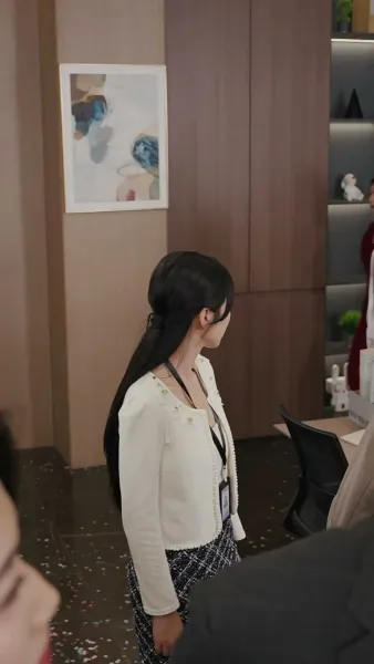 เข้าผิดงานวิวาห์ พลิกชะตารัก