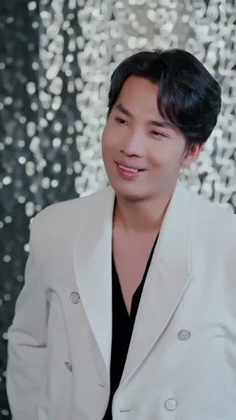 เข้าผิดงานวิวาห์ พลิกชะตารัก