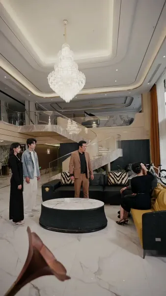 เข้าผิดงานวิวาห์ พลิกชะตารัก