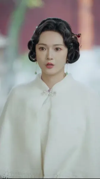 กลิ่นดอกไม้ในเถ้าธุลี