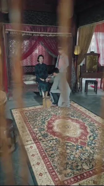 กลิ่นดอกไม้ในเถ้าธุลี