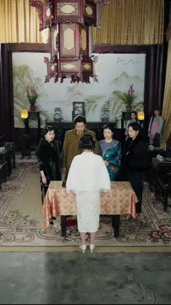 กลิ่นดอกไม้ในเถ้าธุลี