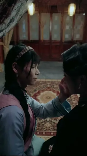 กลิ่นดอกไม้ในเถ้าธุลี