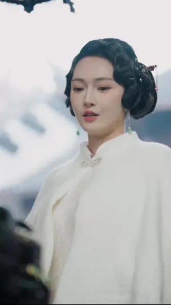 กลิ่นดอกไม้ในเถ้าธุลี