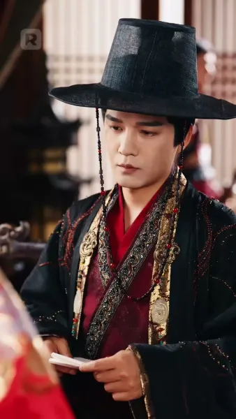 เกิดใหม่ในคืนวิวาห์สามี เธอพลิกเกมเอาคืน