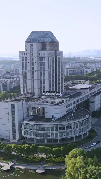 คำขอโทษจากครอบครัวที่สายเกินไป