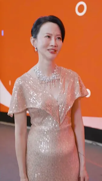 คำขอโทษจากครอบครัวที่สายเกินไป