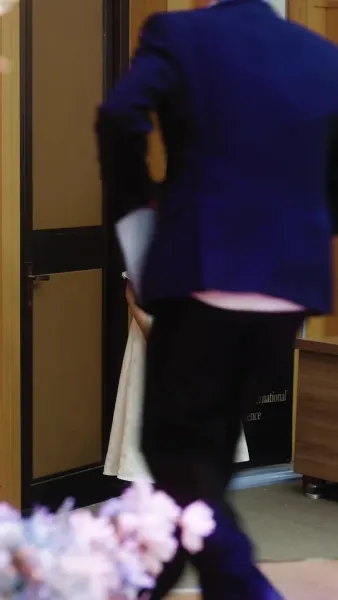 รักลอยลมในวิวาห์กรุง