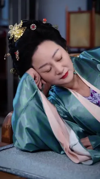 รักร้ายในวัง