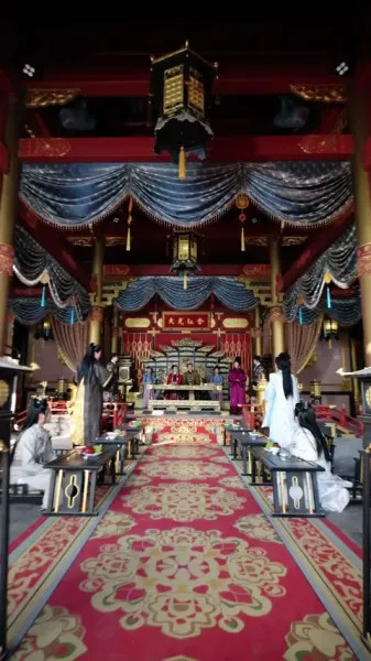 รักร้ายในวัง