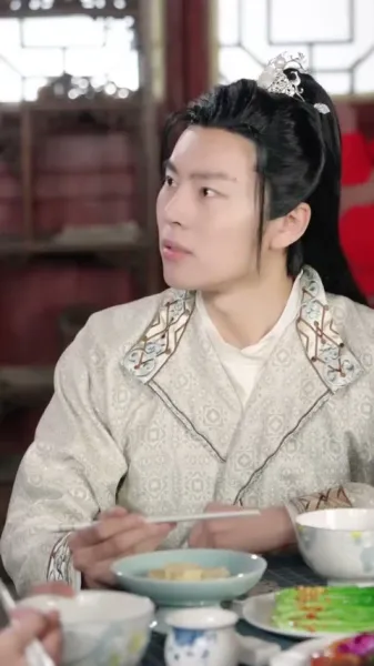 รักร้ายในวัง