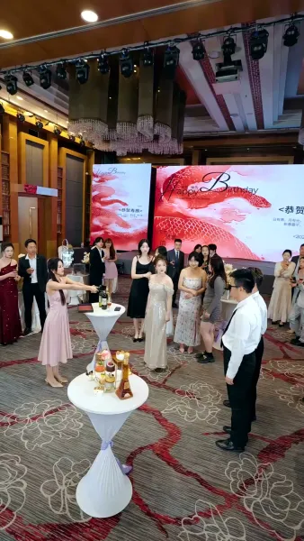 เลขาหน้าใส ยั่วใจซีอีโอ 