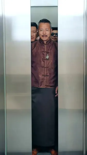 เลขาหน้าใส ยั่วใจซีอีโอ 