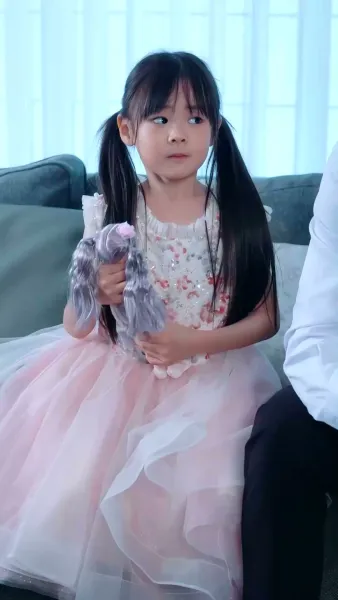 เลขาหน้าใส ยั่วใจซีอีโอ 