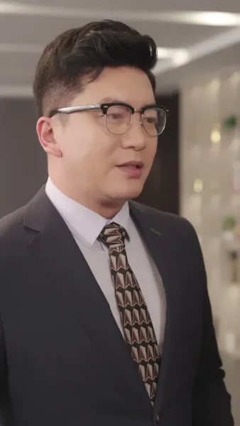 สามีเก่าคุกเข่าขอคืนดี