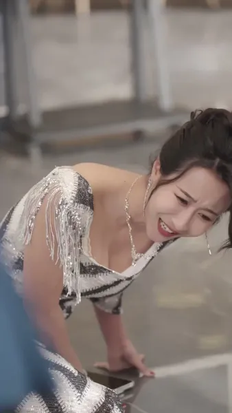 สามีเก่าคุกเข่าขอคืนดี