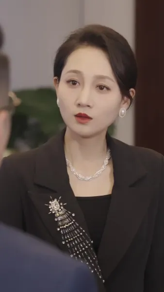 สามีเก่าคุกเข่าขอคืนดี