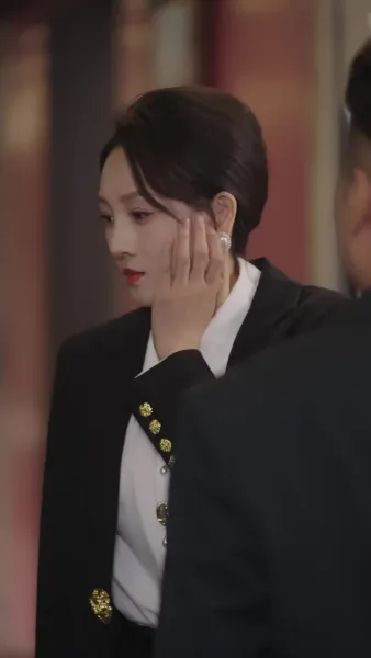 สามีเก่าคุกเข่าขอคืนดี