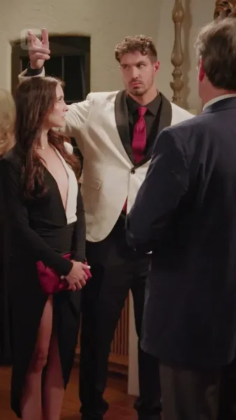 ถูกจับและผูกมัดโดย CEO ของคุณ