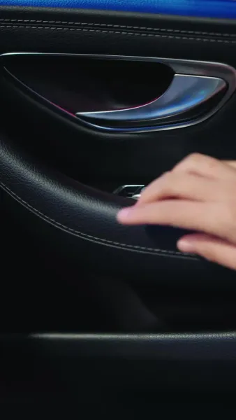 ขังใจเธอไว้ด้วยความหลงผิด