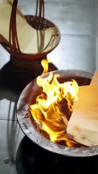 หย่าขาดรัก ทวงคืนอำนาจ