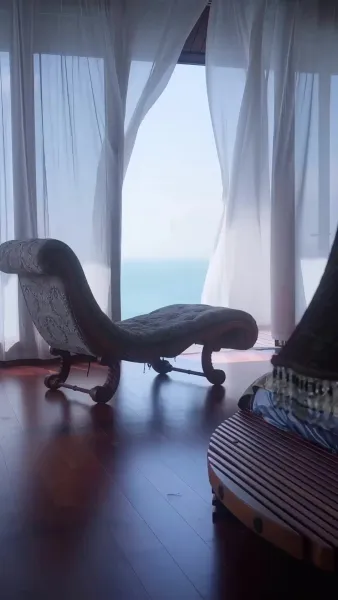 รักซ่อนมีด