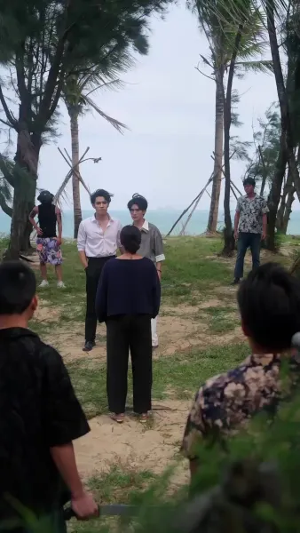 รักซ่อนมีด