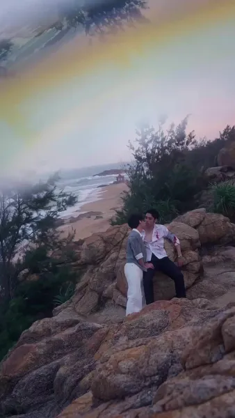 รักซ่อนมีด