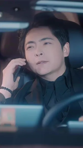 รักลับๆ ใต้ชายคาเดียวกัน