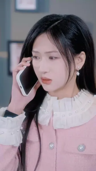 รักลับๆ ใต้ชายคาเดียวกัน