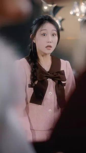 รักลับๆ ใต้ชายคาเดียวกัน