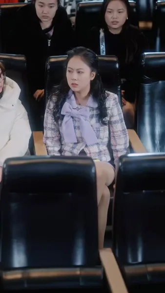 รักลับๆ ใต้ชายคาเดียวกัน