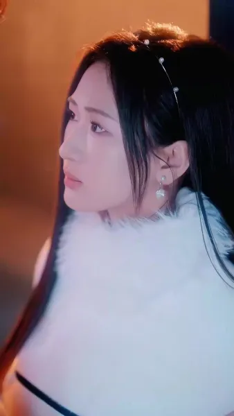 รักลับๆ ใต้ชายคาเดียวกัน