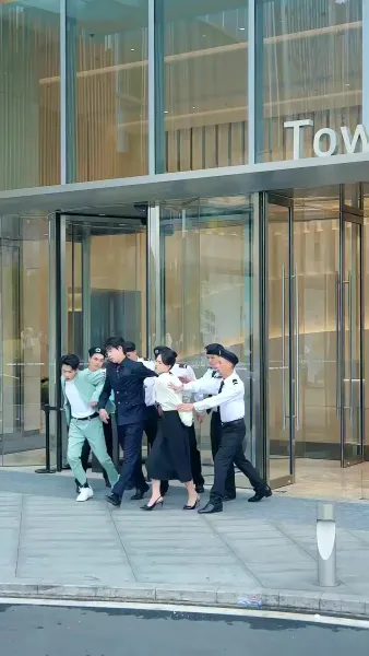 วิวาห์ล่ม33ครั้ง: บทเรียนรักรอยแค้น