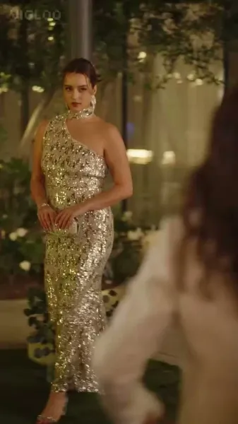 การแก้แค้นของราชินี XXL