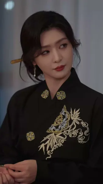 แม่ทัพข้ามภพมาเป็นภรรยามหาเศรษฐี