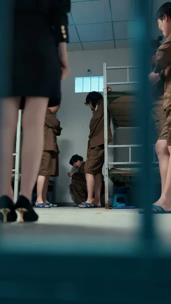 ฟื้นจากเถ้าถ่าน(พากย์ไทย)