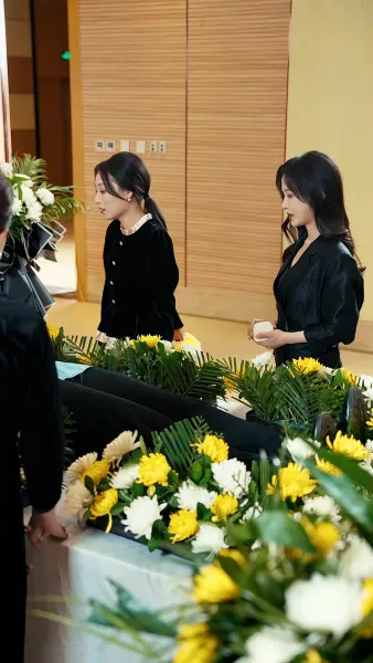 ฟื้นจากเถ้าถ่าน(พากย์ไทย)